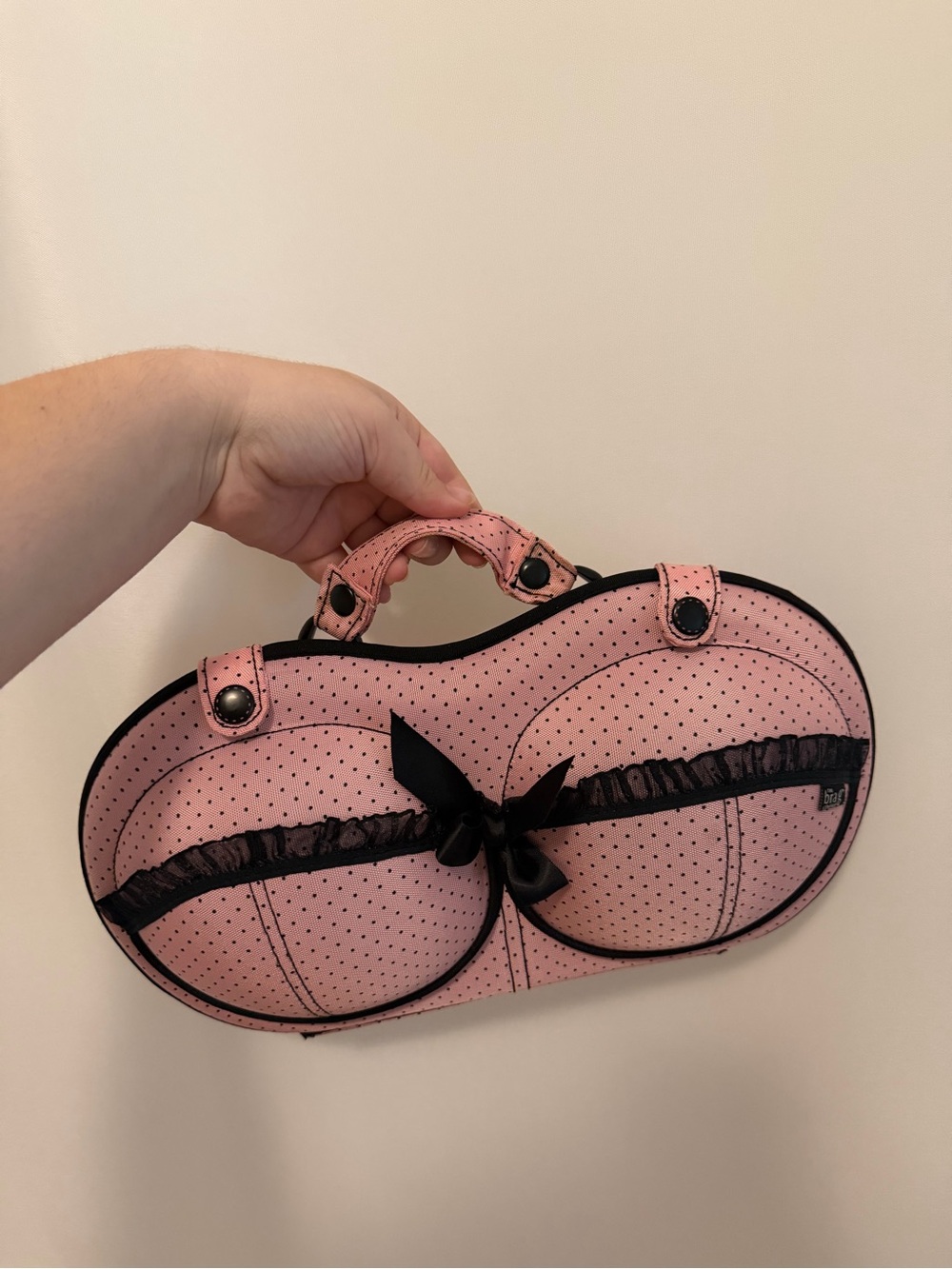 The Brag Company Bra-Shaped Lingerie Travel Case (Pink Polka Dot)